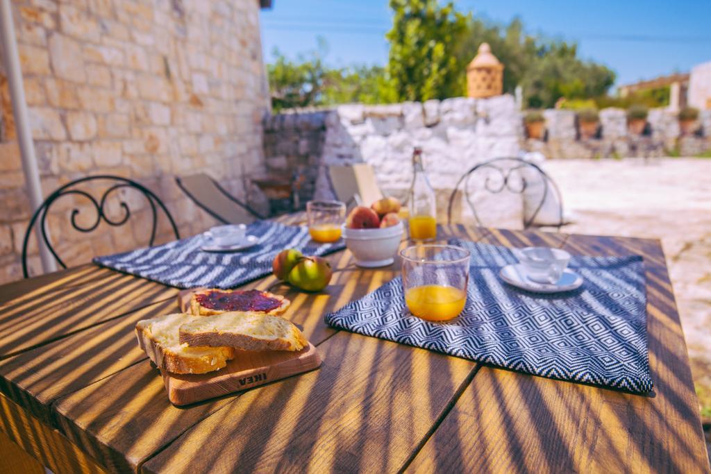 Masseria Rosa Trulli Relais Alojamento de Acomodação e Pequeno-almoço 4*